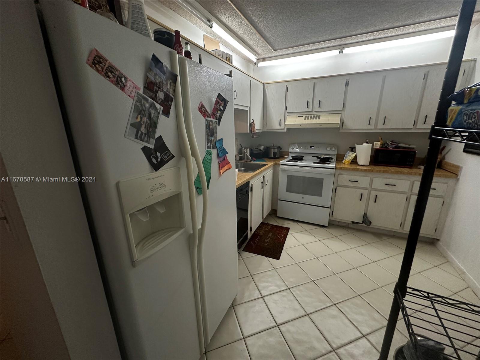 COURTYARDS OF BROWARD CON - Residential