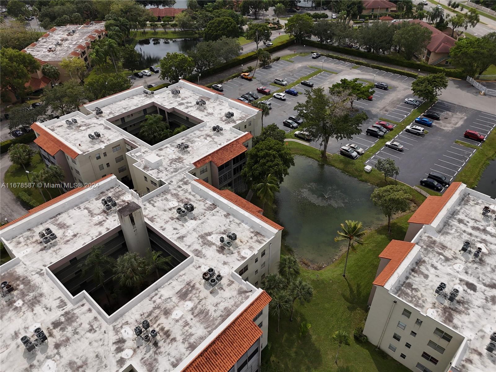 COURTYARDS OF BROWARD CON - Residential
