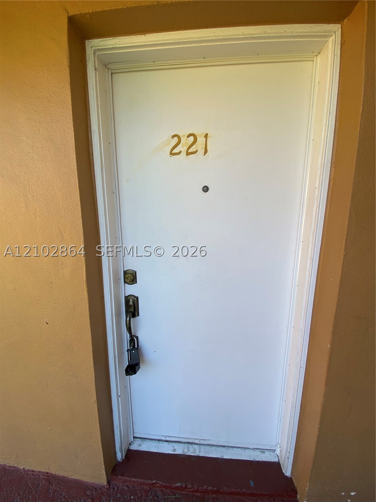 1230 W 54th St 221A