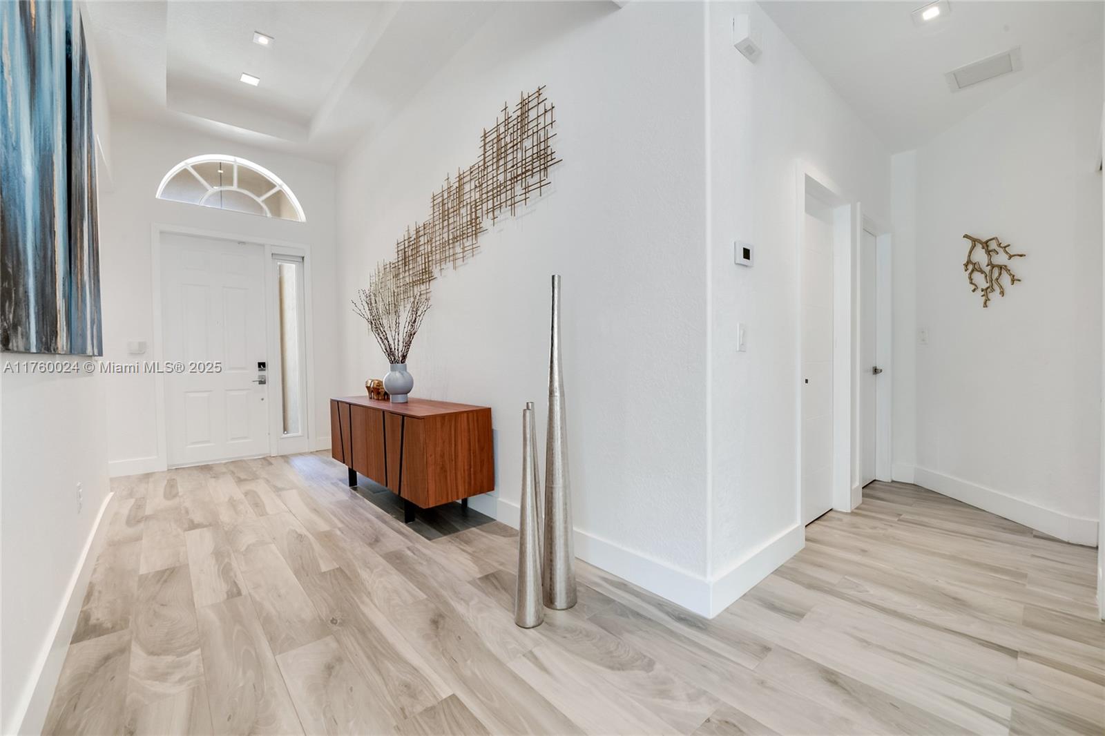 ISLANDS AT DORAL - Residential