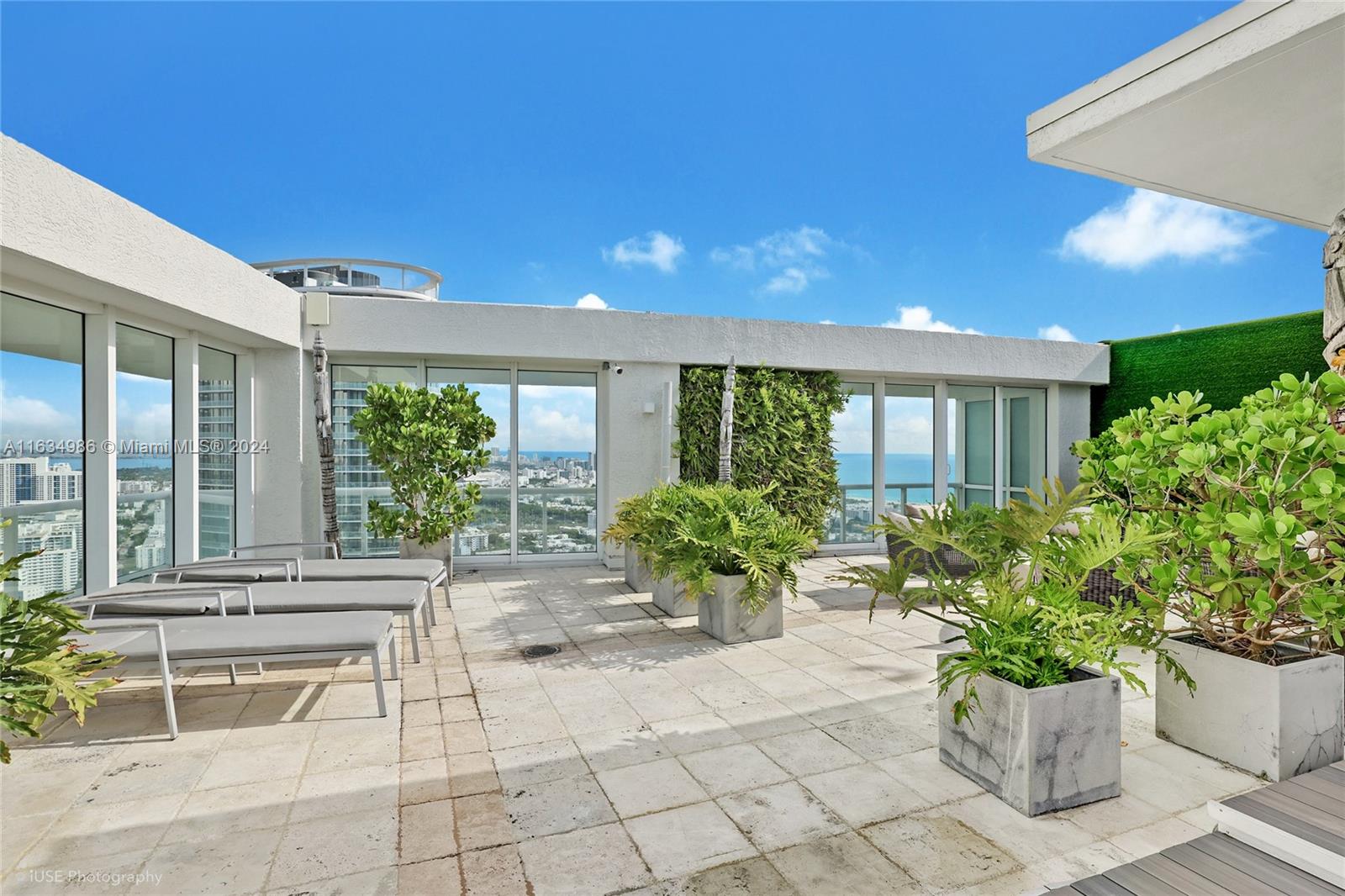 ICON CONDO - Residential Lease