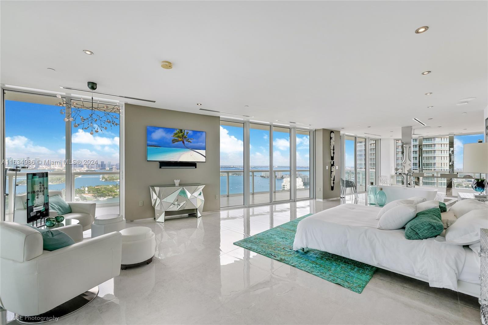 ICON CONDO - Residential Lease