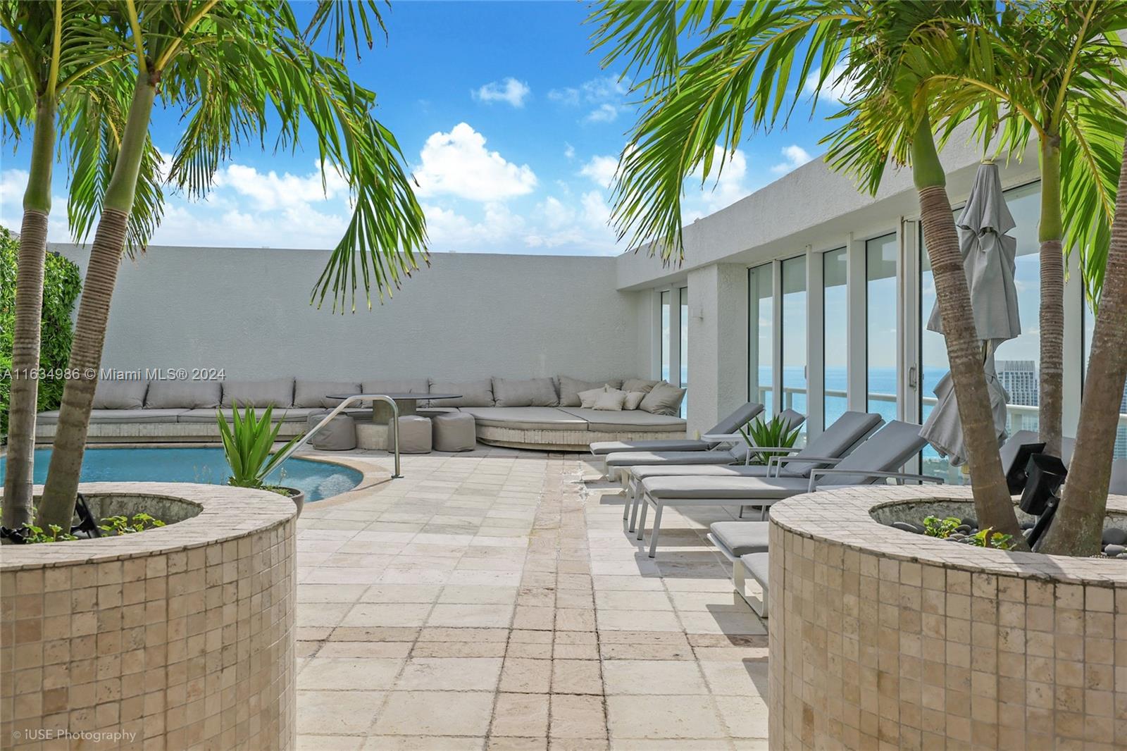 ICON CONDO - Residential Lease