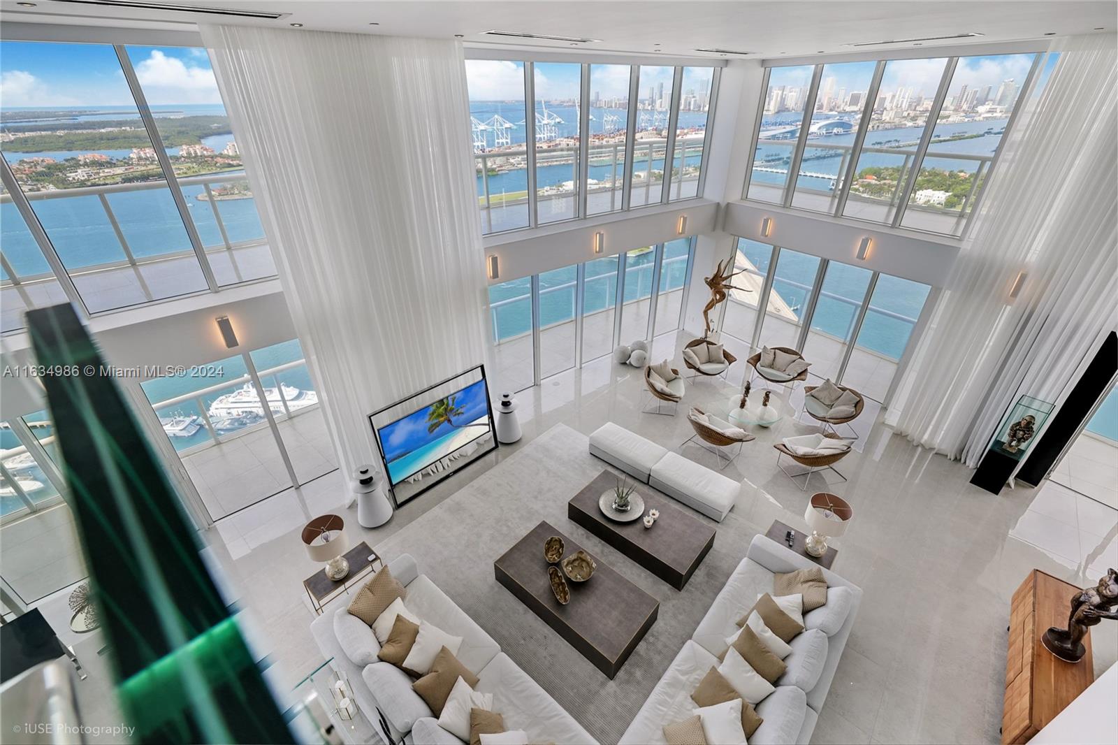 ICON CONDO - Residential Lease