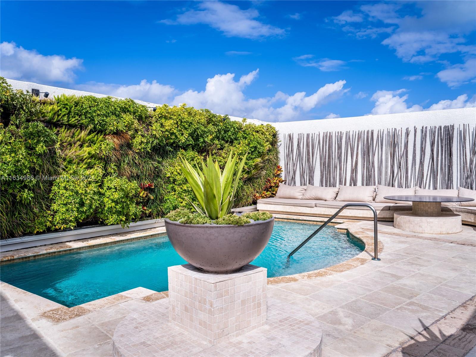 ICON CONDO - Residential Lease