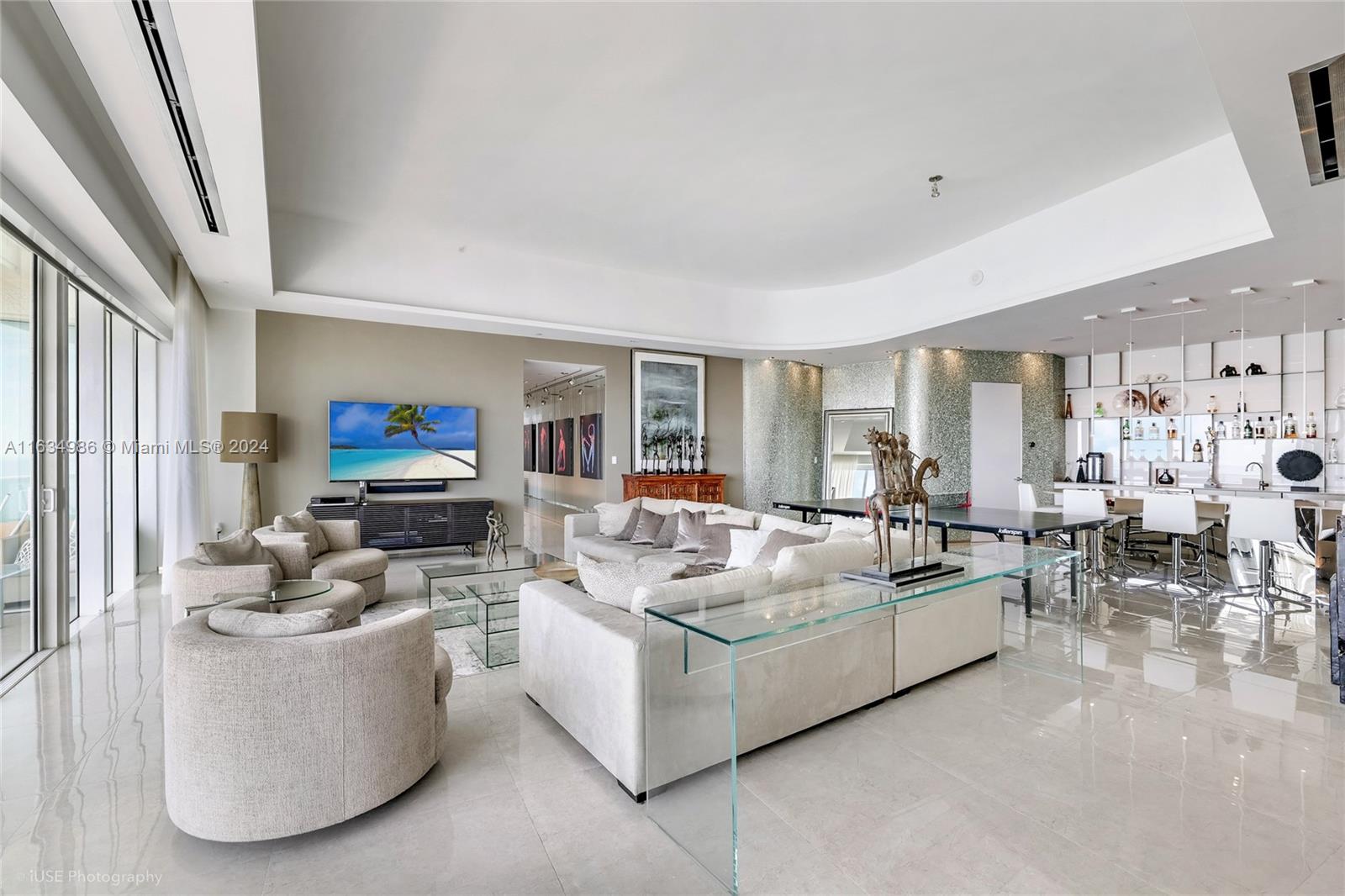 ICON CONDO - Residential Lease