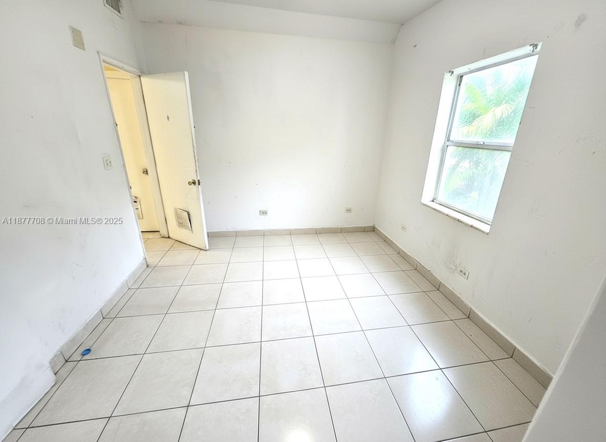 RIVER BEND - Residential