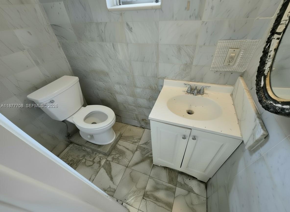 RIVER BEND - Residential