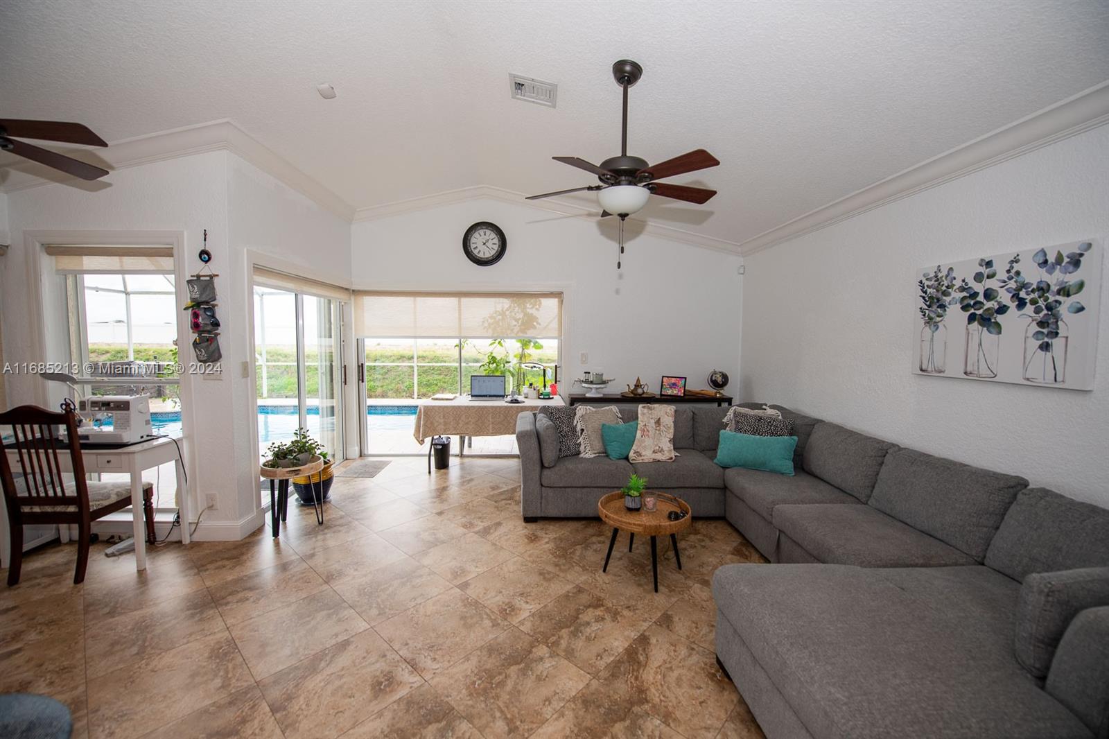 WEST BOCA LAKE - Residential