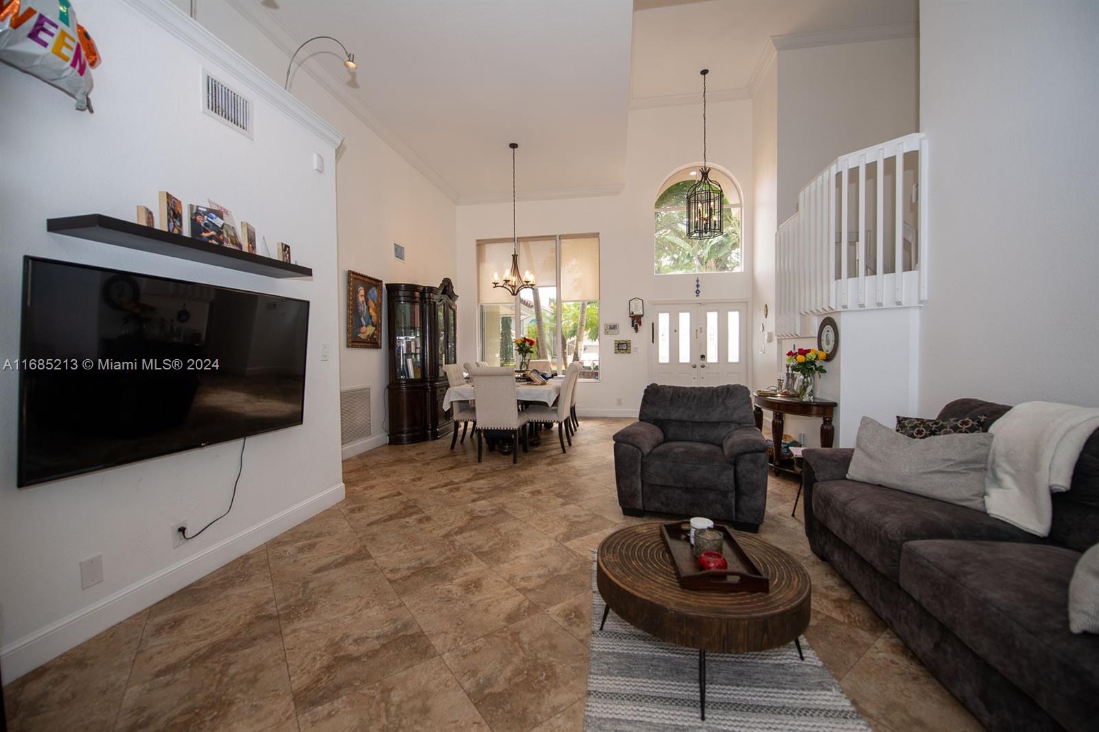 WEST BOCA LAKE - Residential