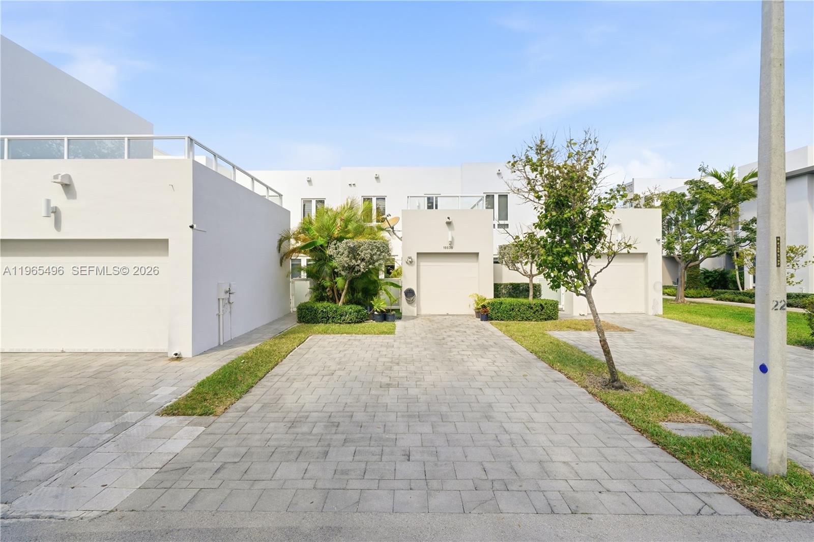 LANDMARK AT DORAL - Residential