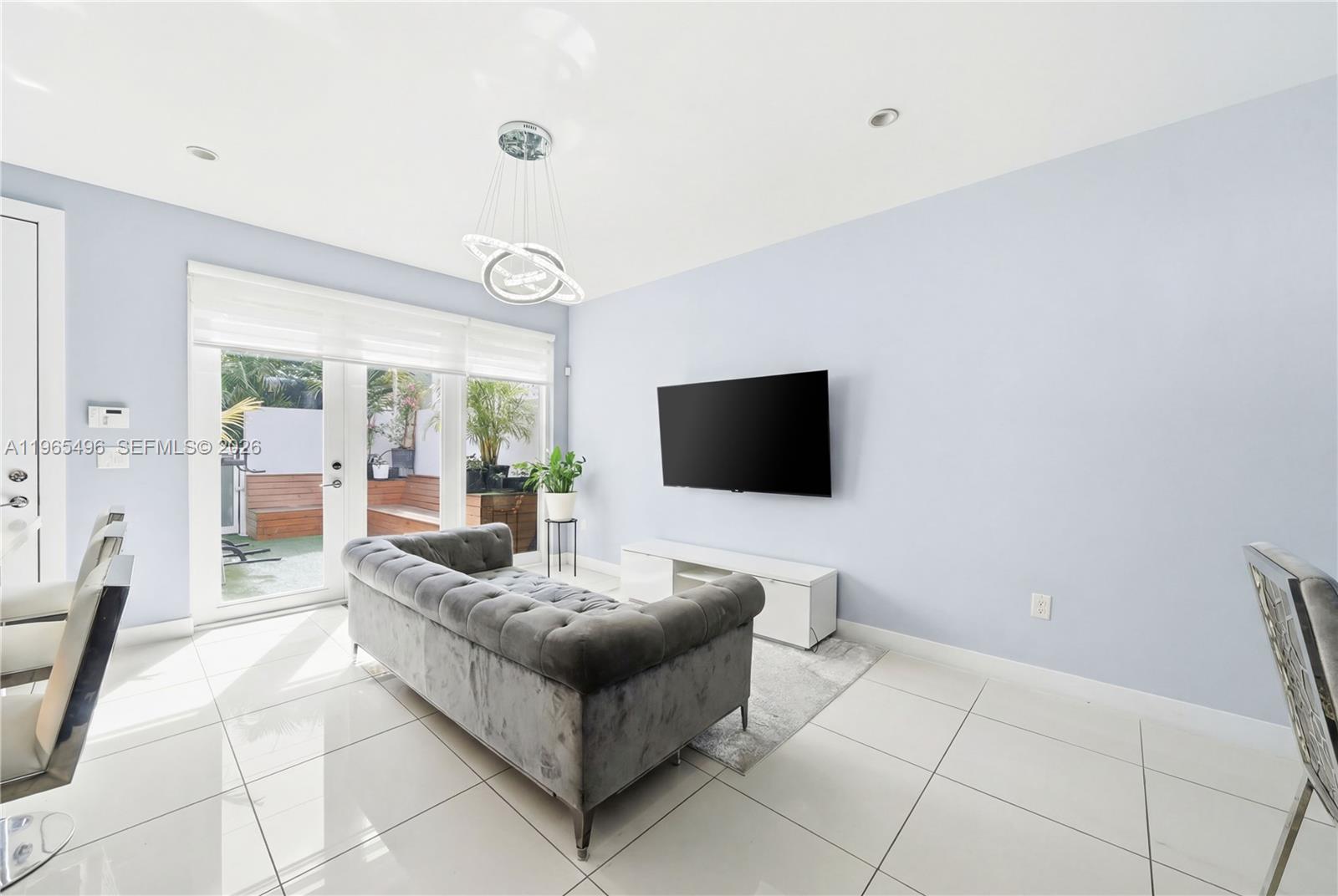 LANDMARK AT DORAL - Residential