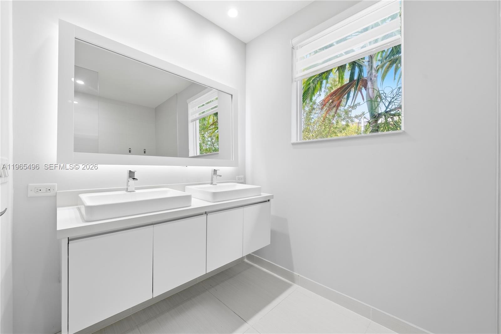 LANDMARK AT DORAL - Residential