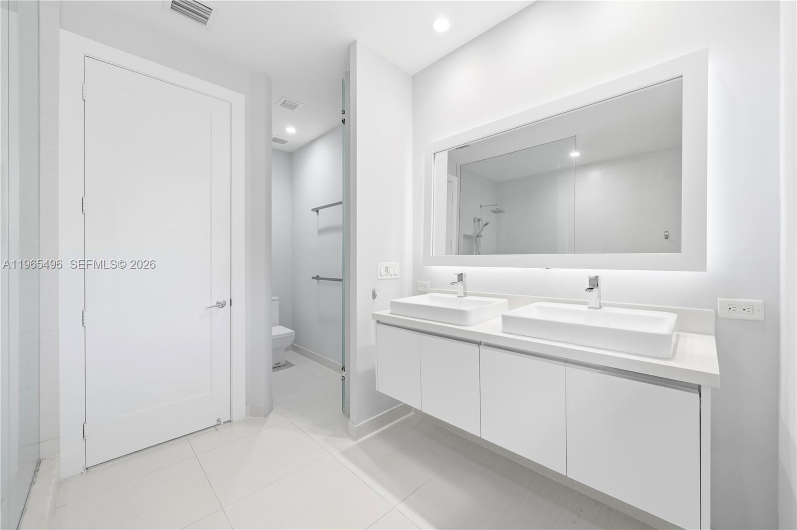 LANDMARK AT DORAL - Residential