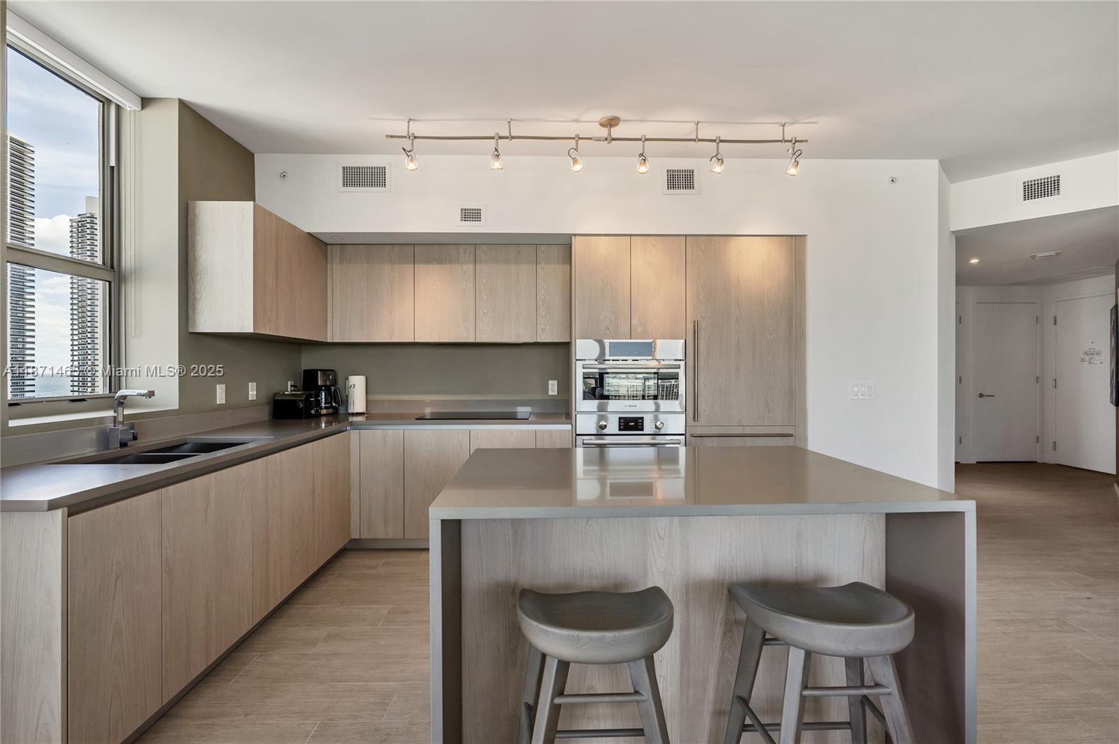 4010 SOUTH OCEAN CONDO - Residential