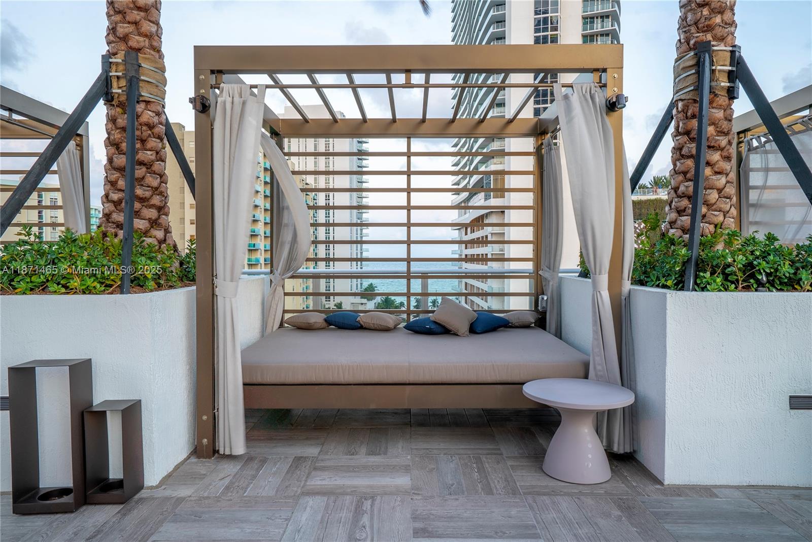 4010 SOUTH OCEAN CONDO - Residential