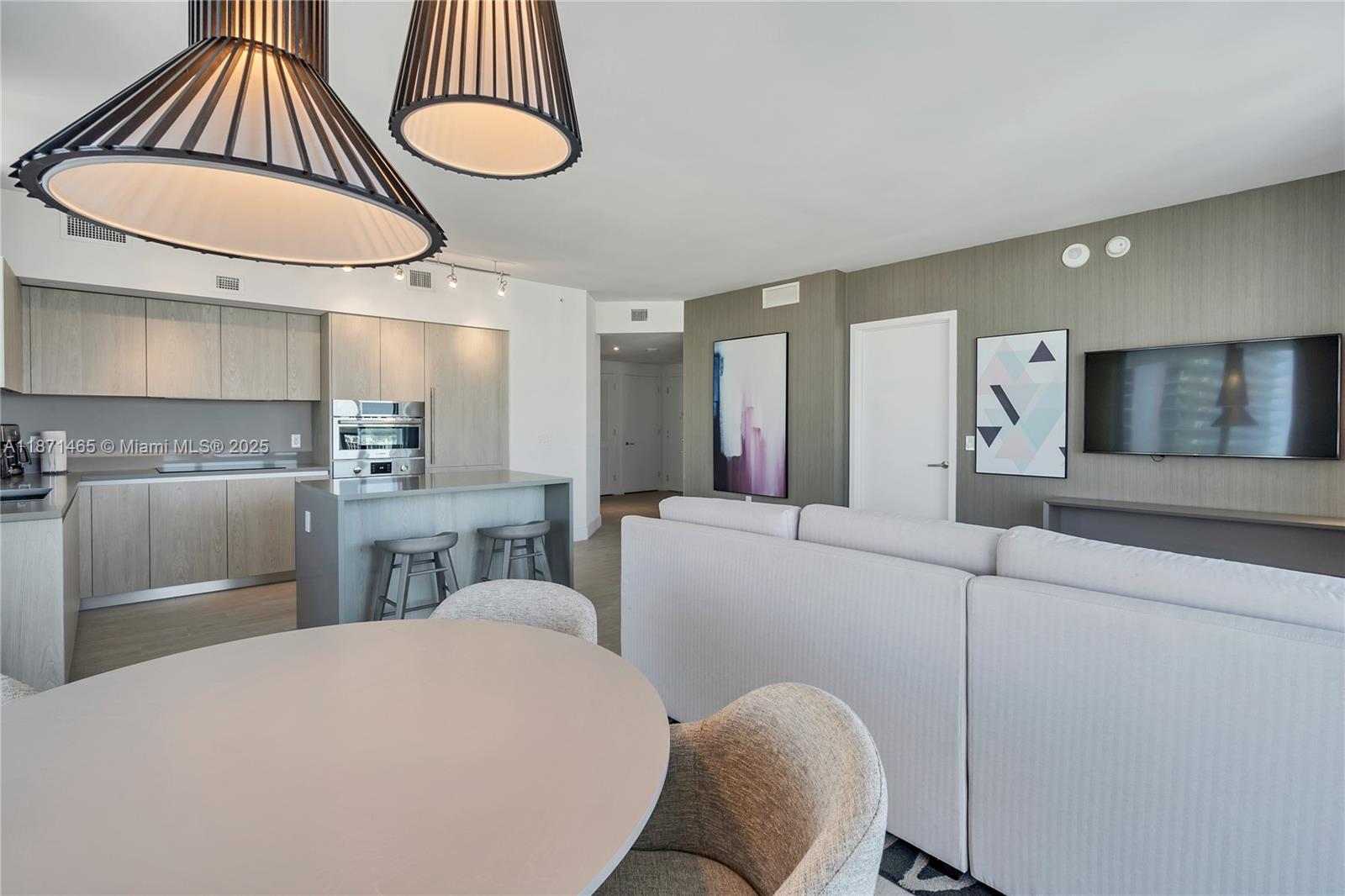 4010 SOUTH OCEAN CONDO - Residential