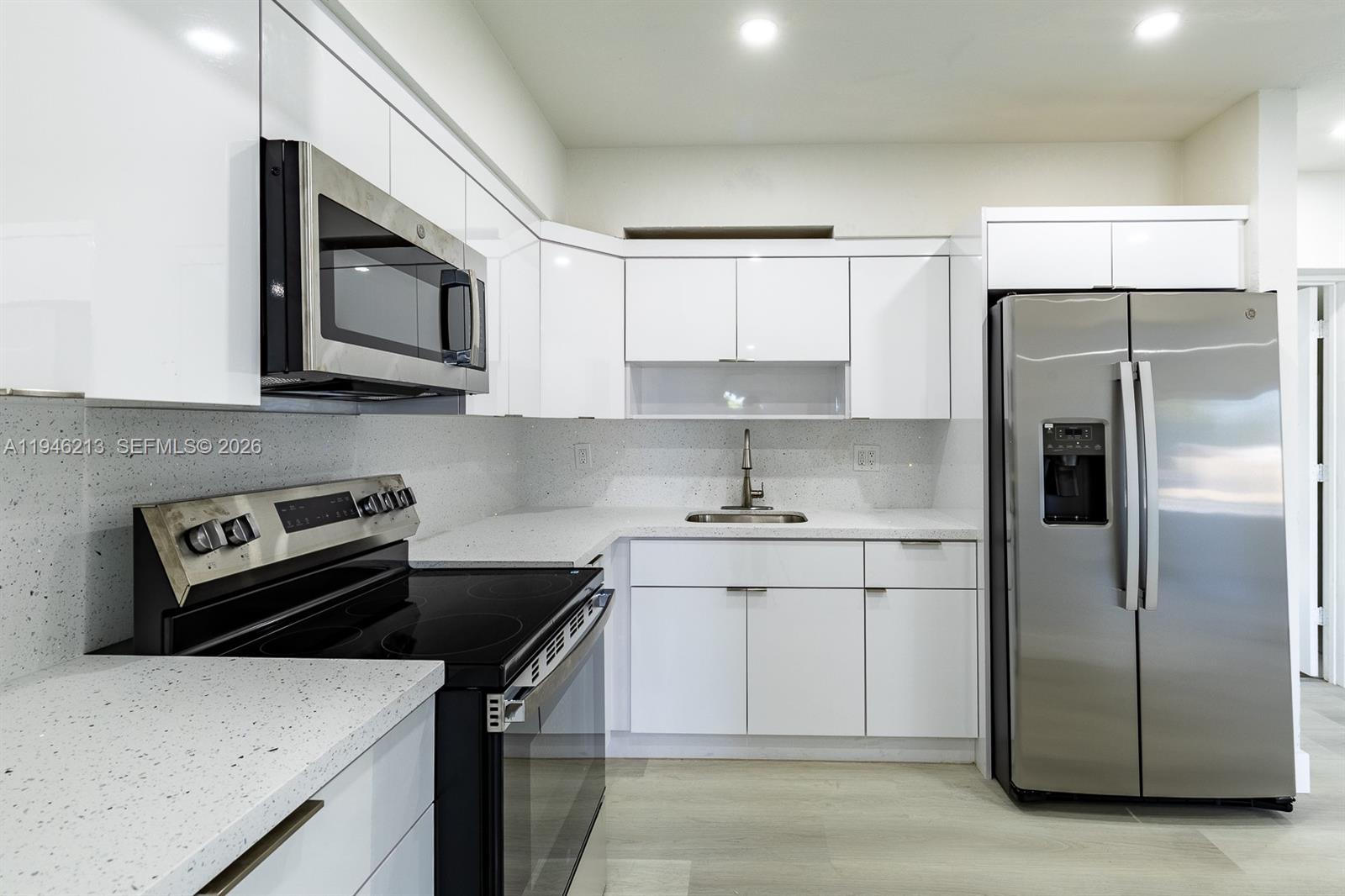 SIERRA MIRADA - Residential