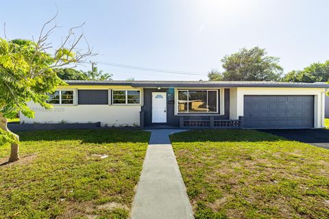 Photo of 360 NW 199th St, Miami Gardens, FL 33169 (MLS # A11946213)