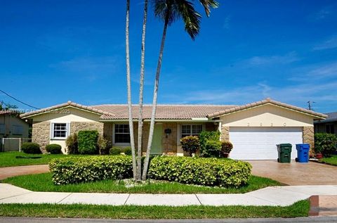 2930 NW 24th Ave Oakland Park FL 33311