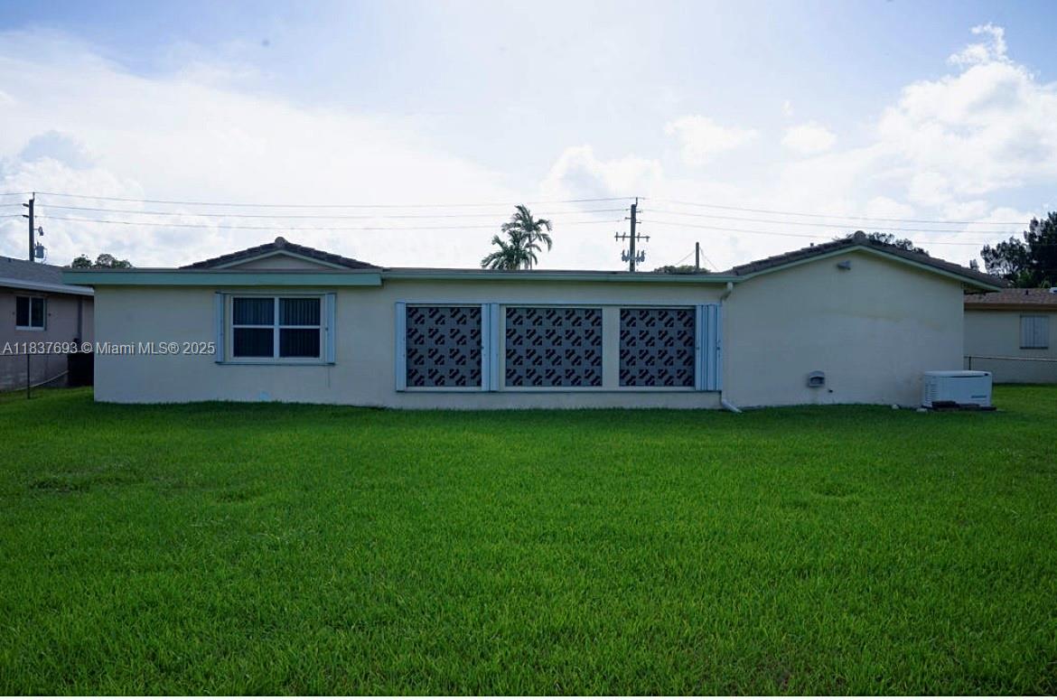 2930 NW 24th Ave