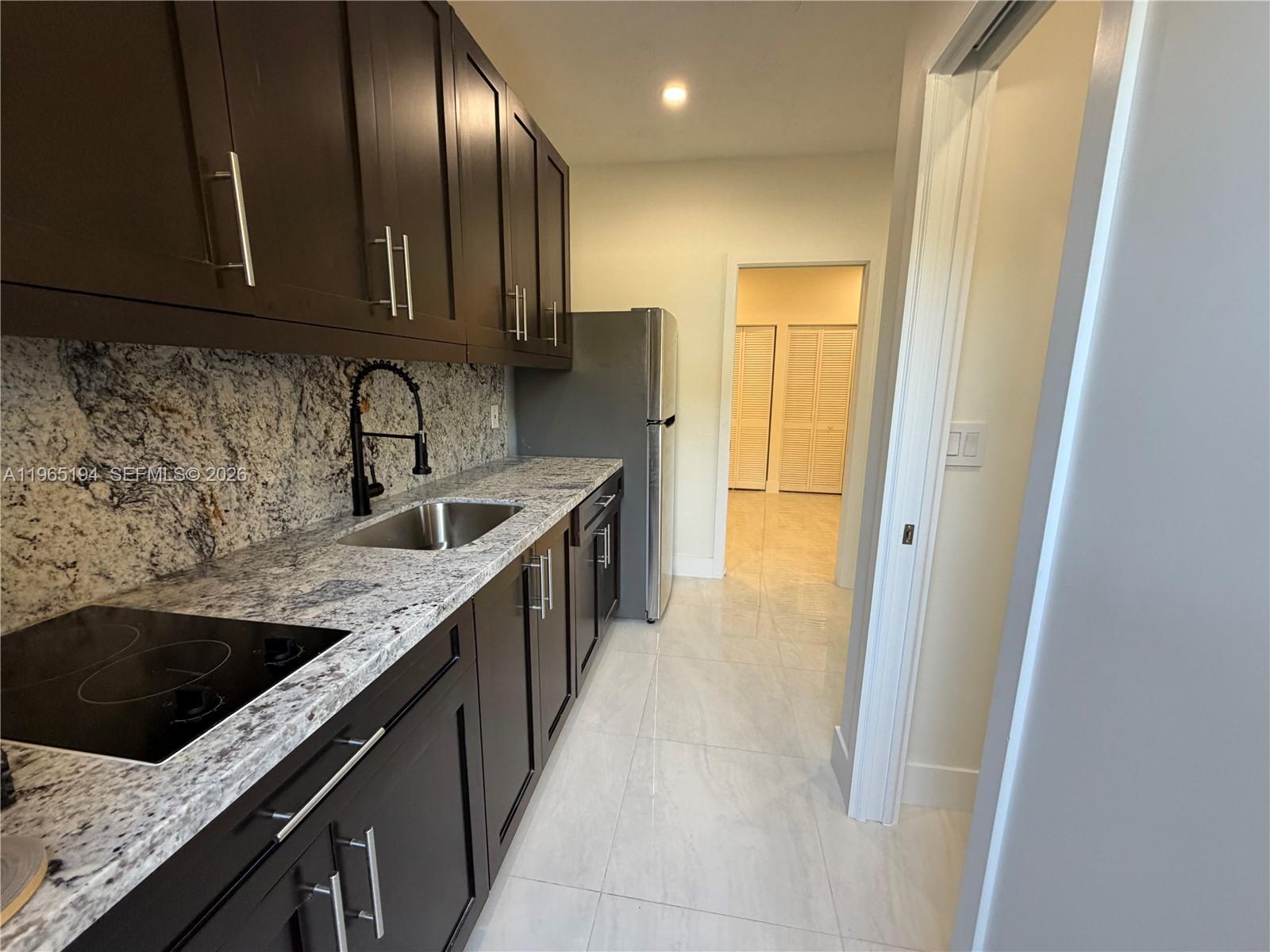 BEL AIRE SEC 6 - Residential Lease