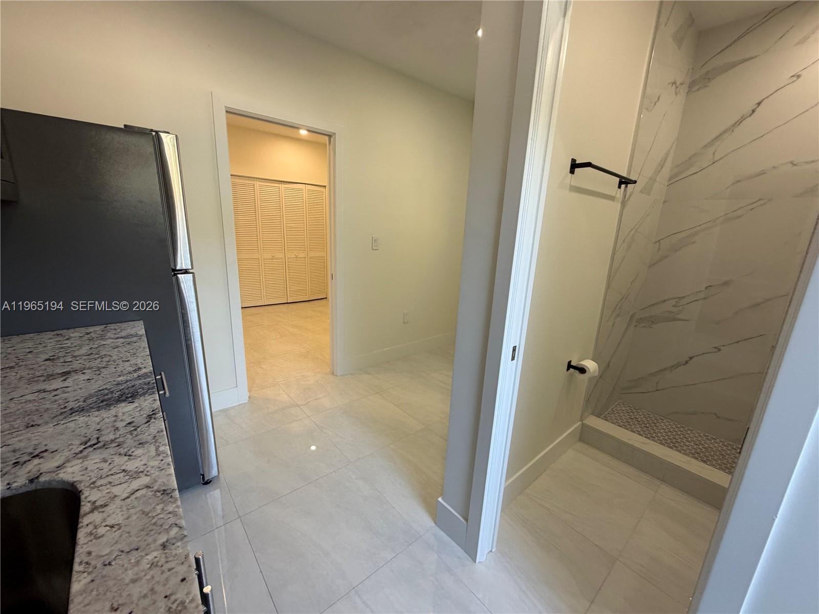 BEL AIRE SEC 6 - Residential Lease