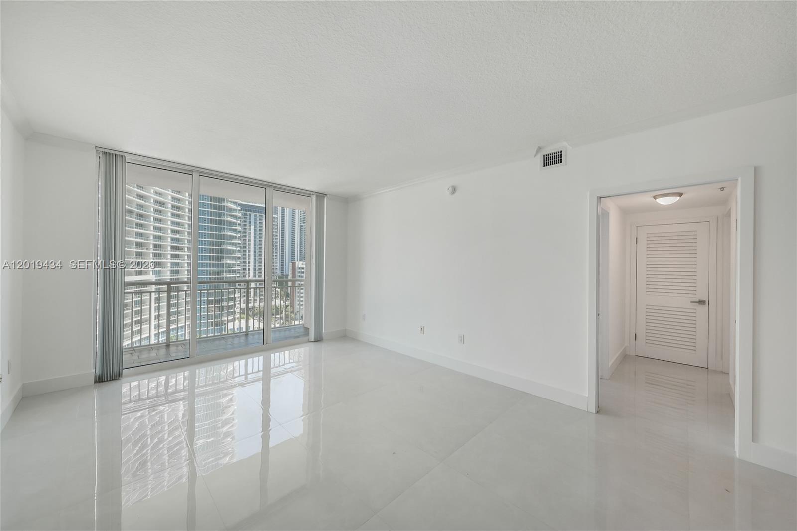 2000 N Bayshore Dr 1503