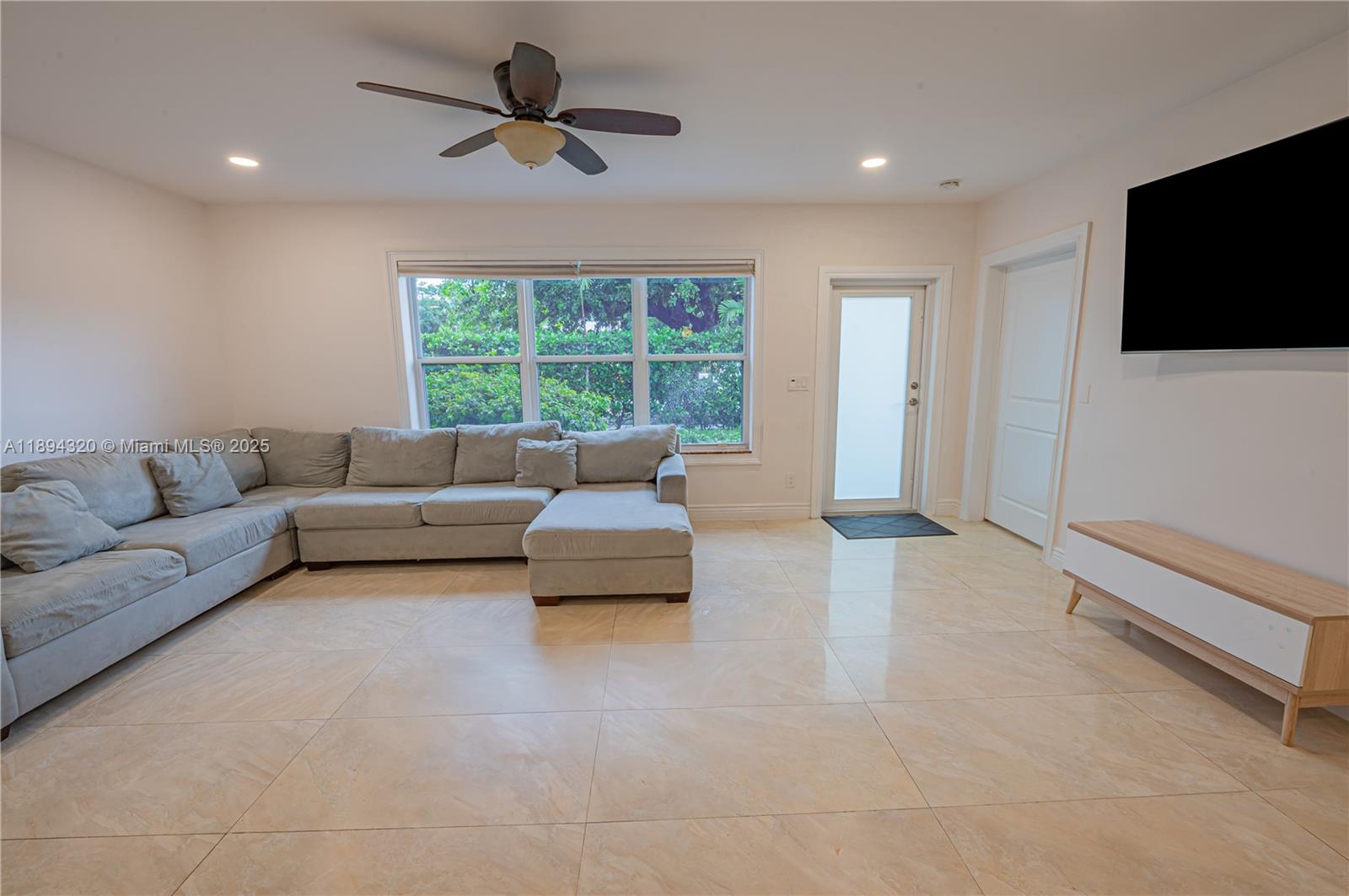 NORTH SHORE HEIGHTS - Residential