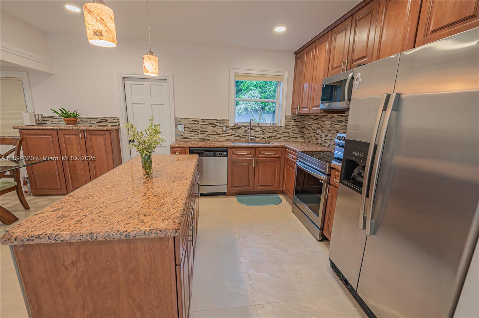 NORTH SHORE HEIGHTS - Residential