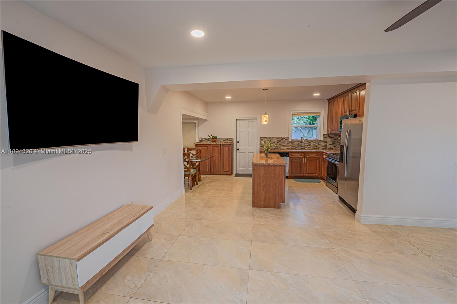 NORTH SHORE HEIGHTS - Residential