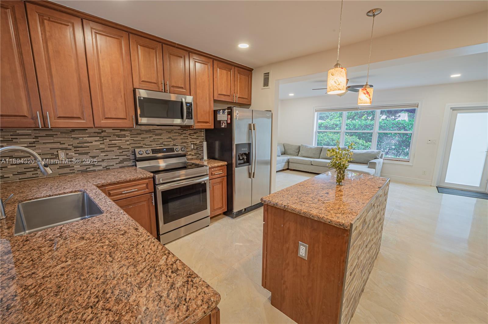 NORTH SHORE HEIGHTS - Residential