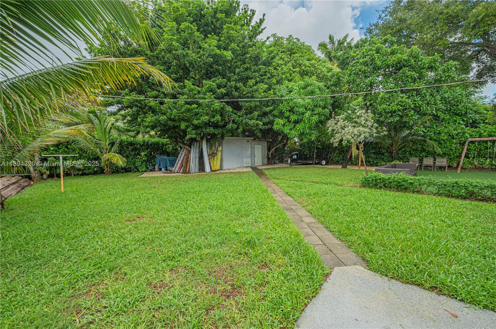 NORTH SHORE HEIGHTS - Residential