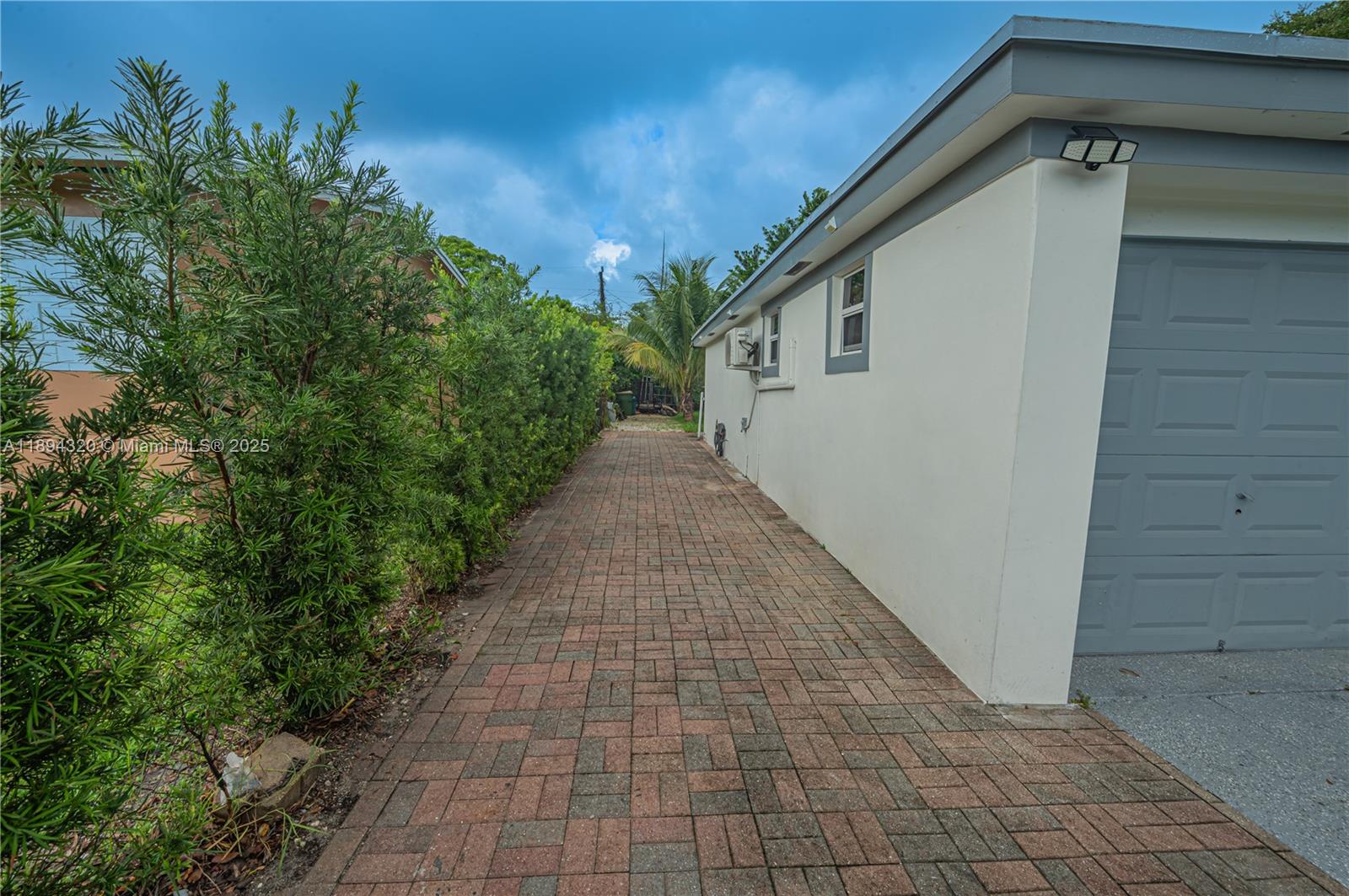 NORTH SHORE HEIGHTS - Residential