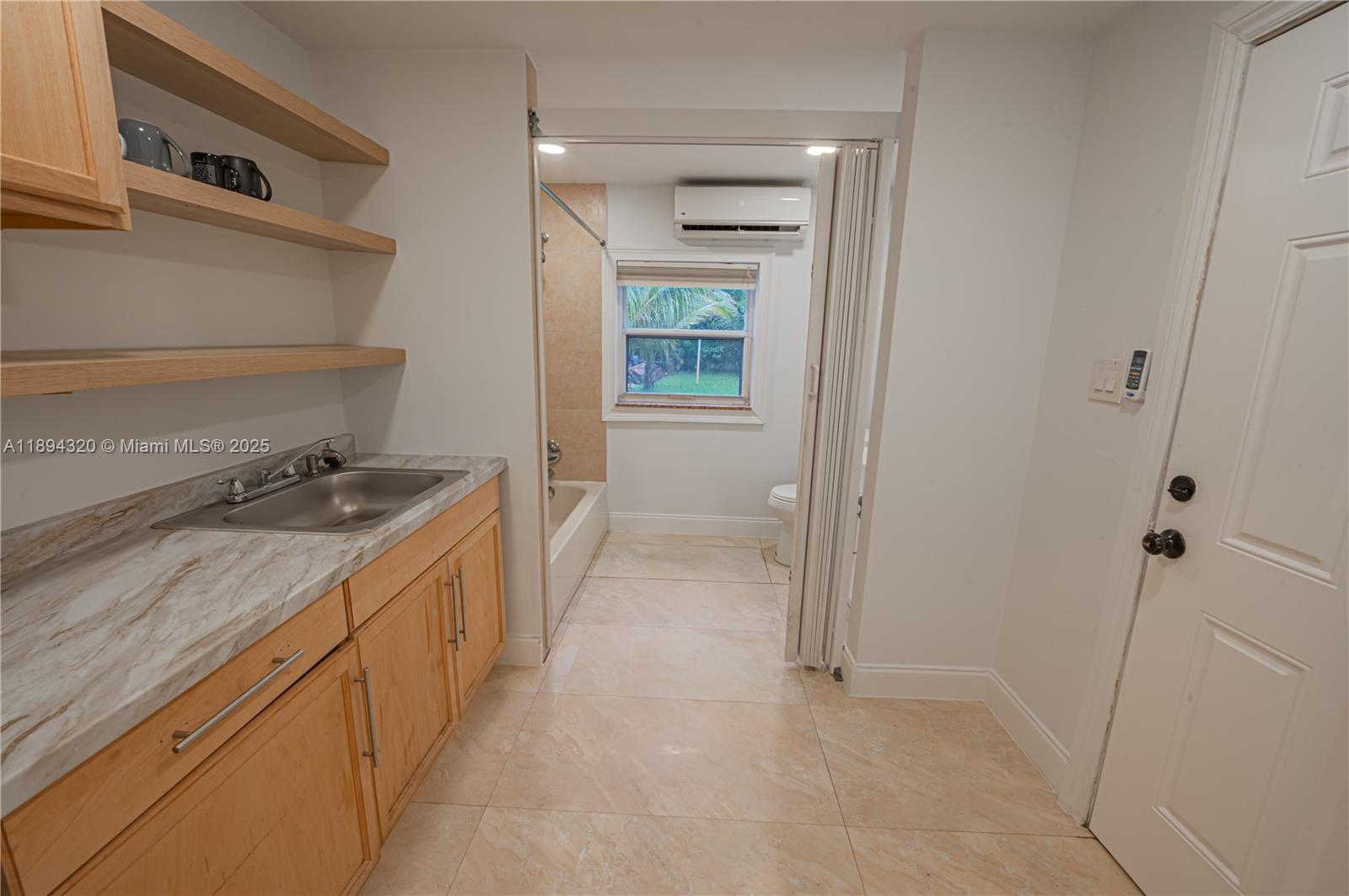 NORTH SHORE HEIGHTS - Residential