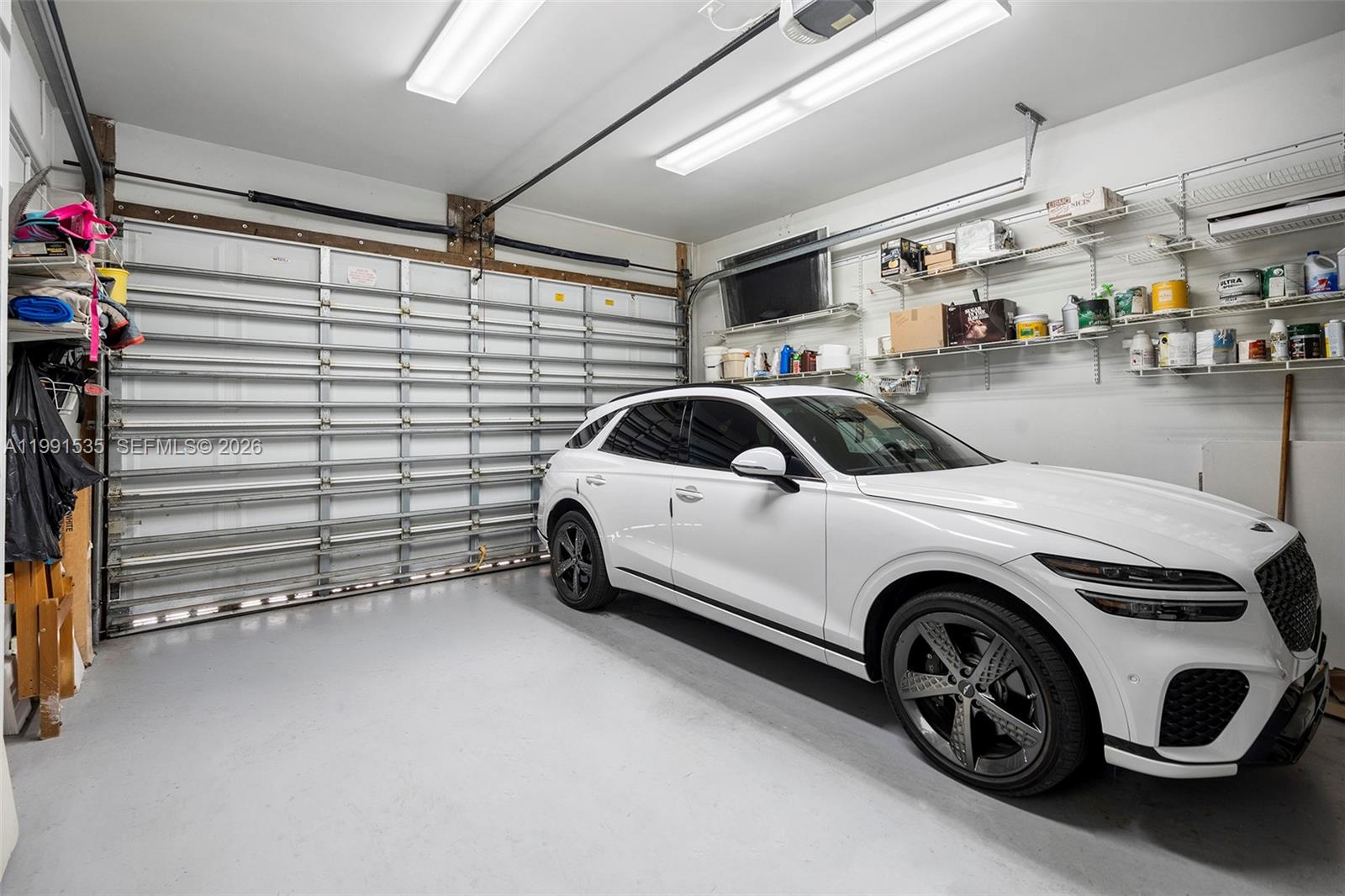 C GABLES RIVIERA SEC 12 - Residential