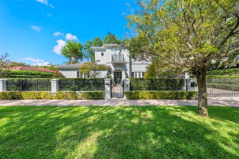 Photo of 6900 Altamira St, Coral Gables, FL 33146 (MLS # A11991535)