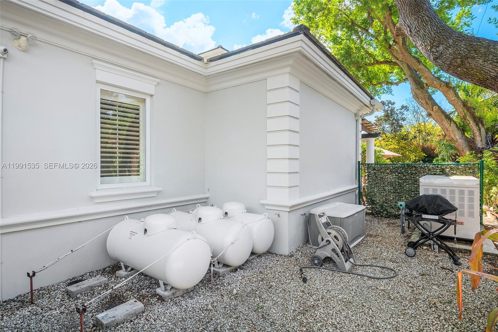 C GABLES RIVIERA SEC 12 - Residential