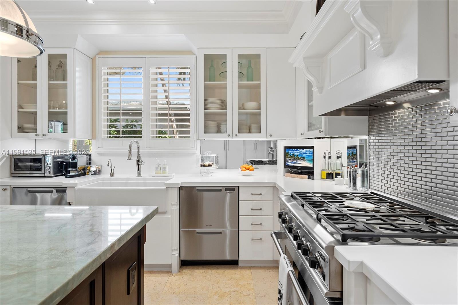 C GABLES RIVIERA SEC 12 - Residential