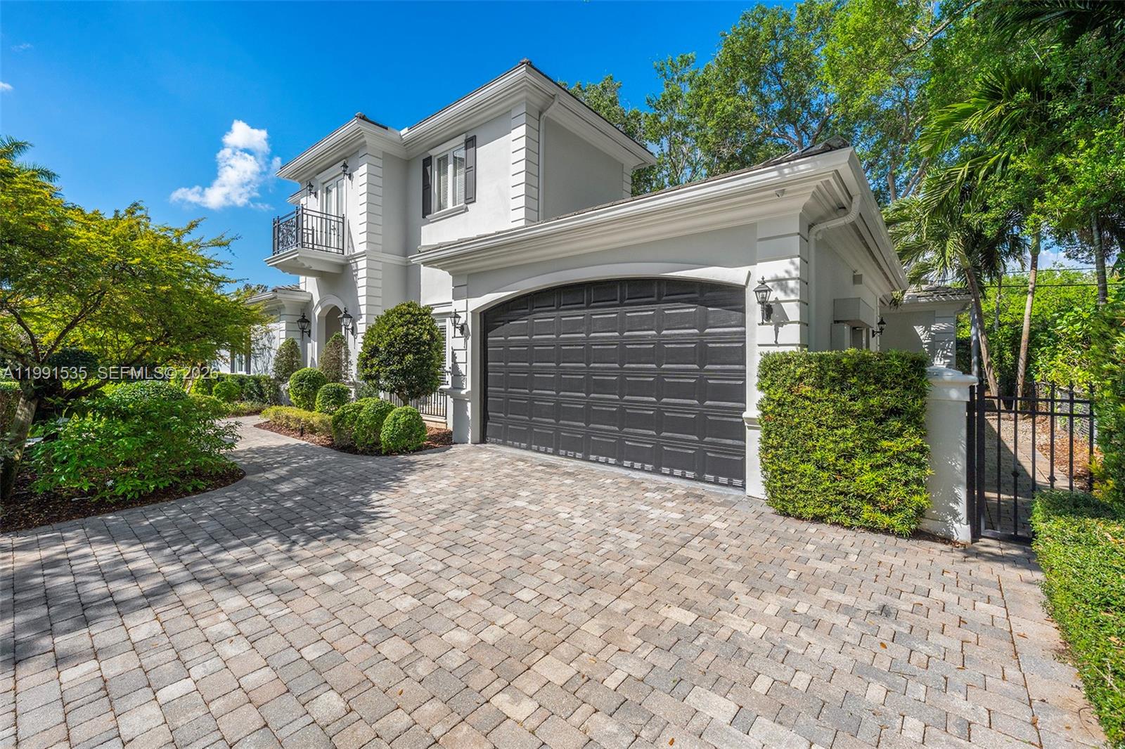 C GABLES RIVIERA SEC 12 - Residential