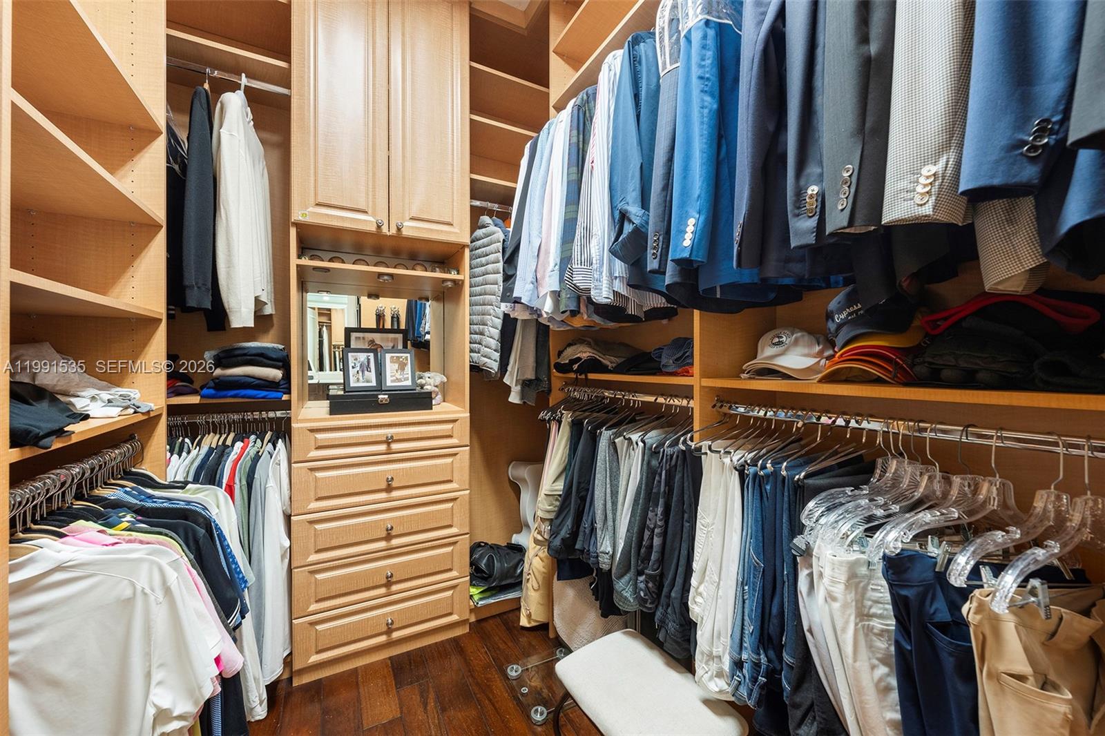 C GABLES RIVIERA SEC 12 - Residential