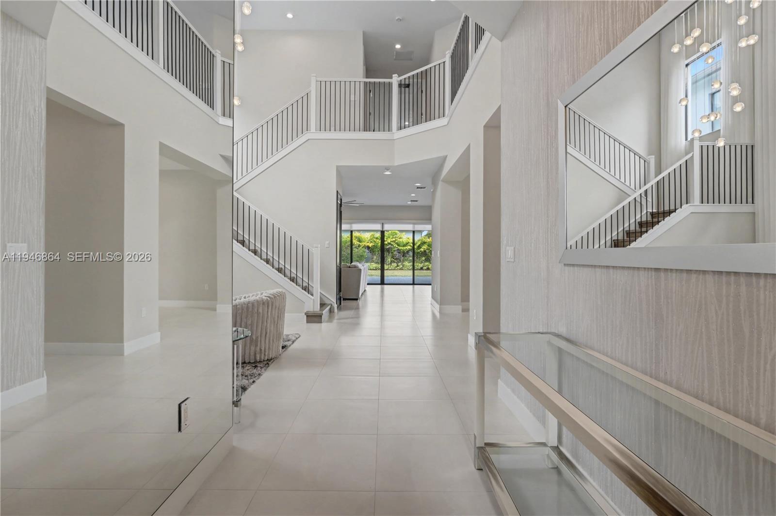 LOTUS PALM - Residential