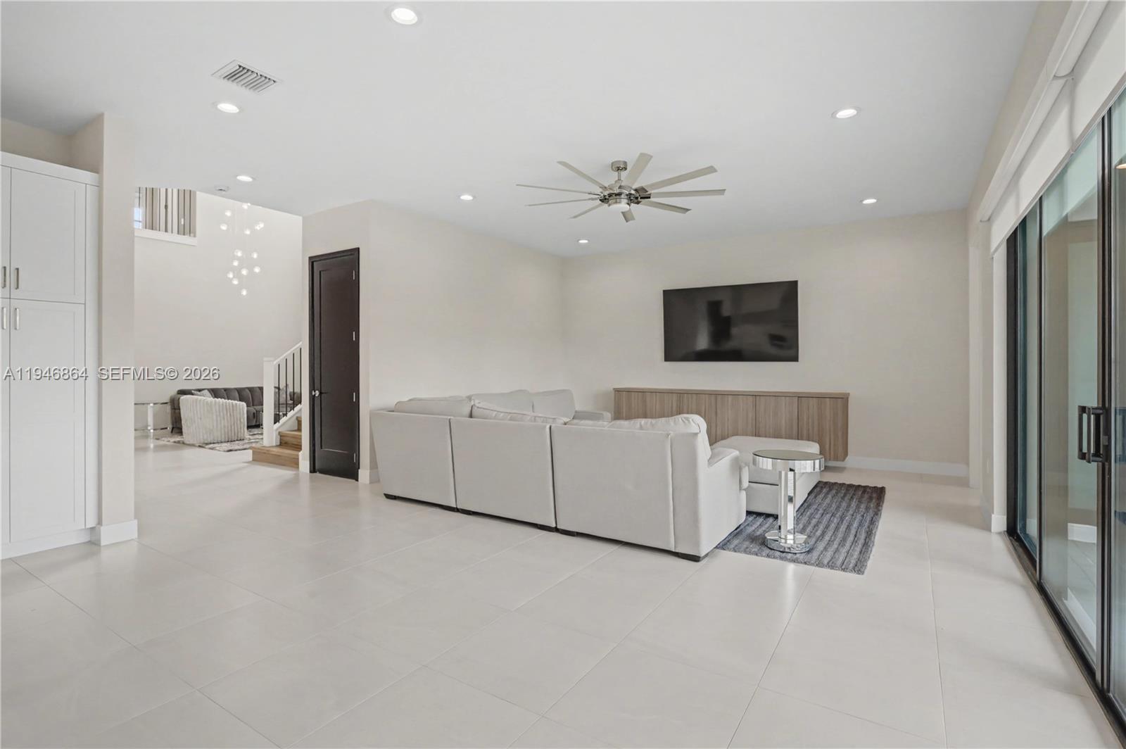 LOTUS PALM - Residential