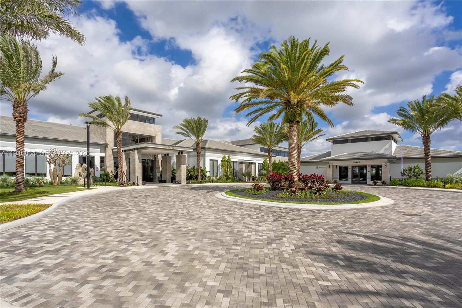 LOTUS PALM - Residential