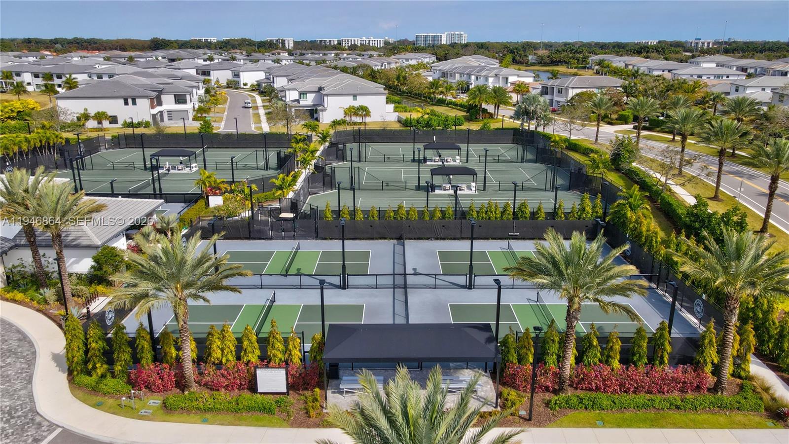 LOTUS PALM - Residential