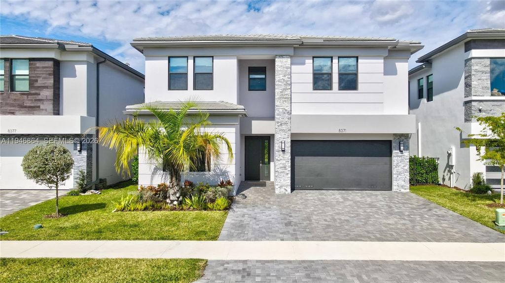 Photo of 8371 Essex Country Club Dr, Boca Raton, FL 33434 (MLS # A11946864)