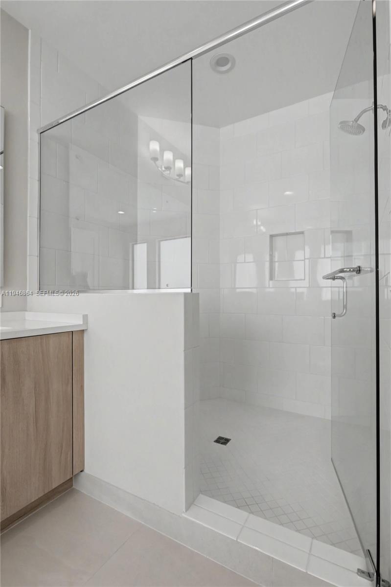 LOTUS PALM - Residential