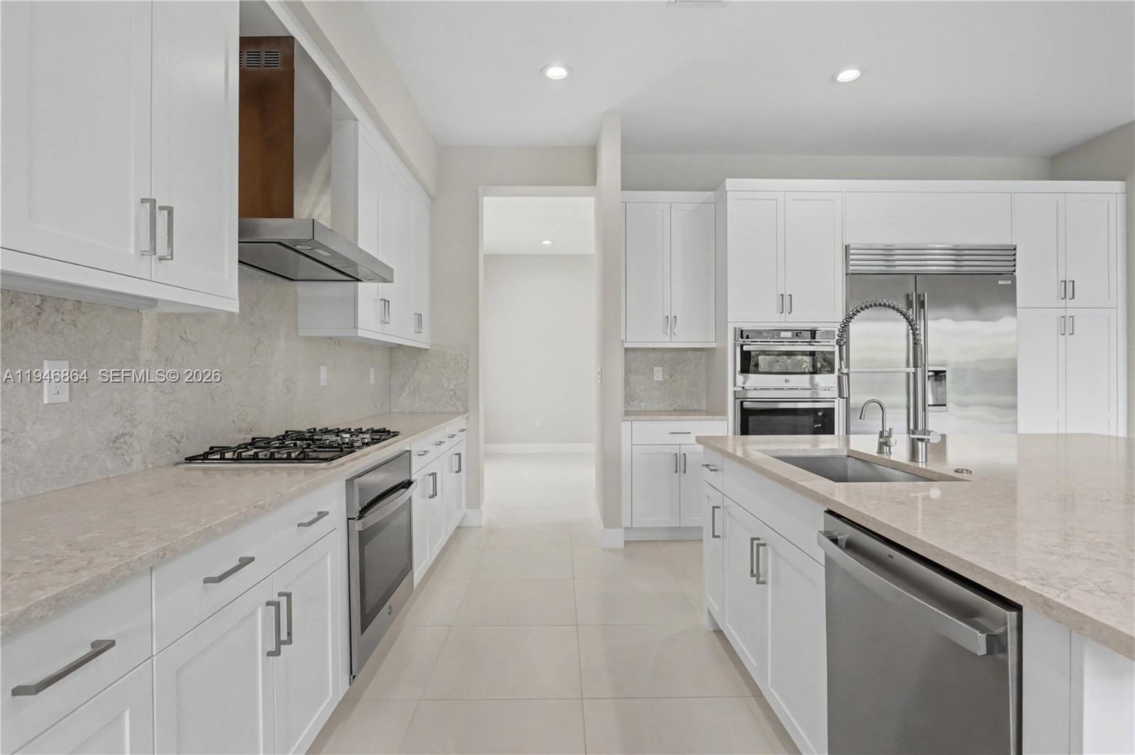 LOTUS PALM - Residential