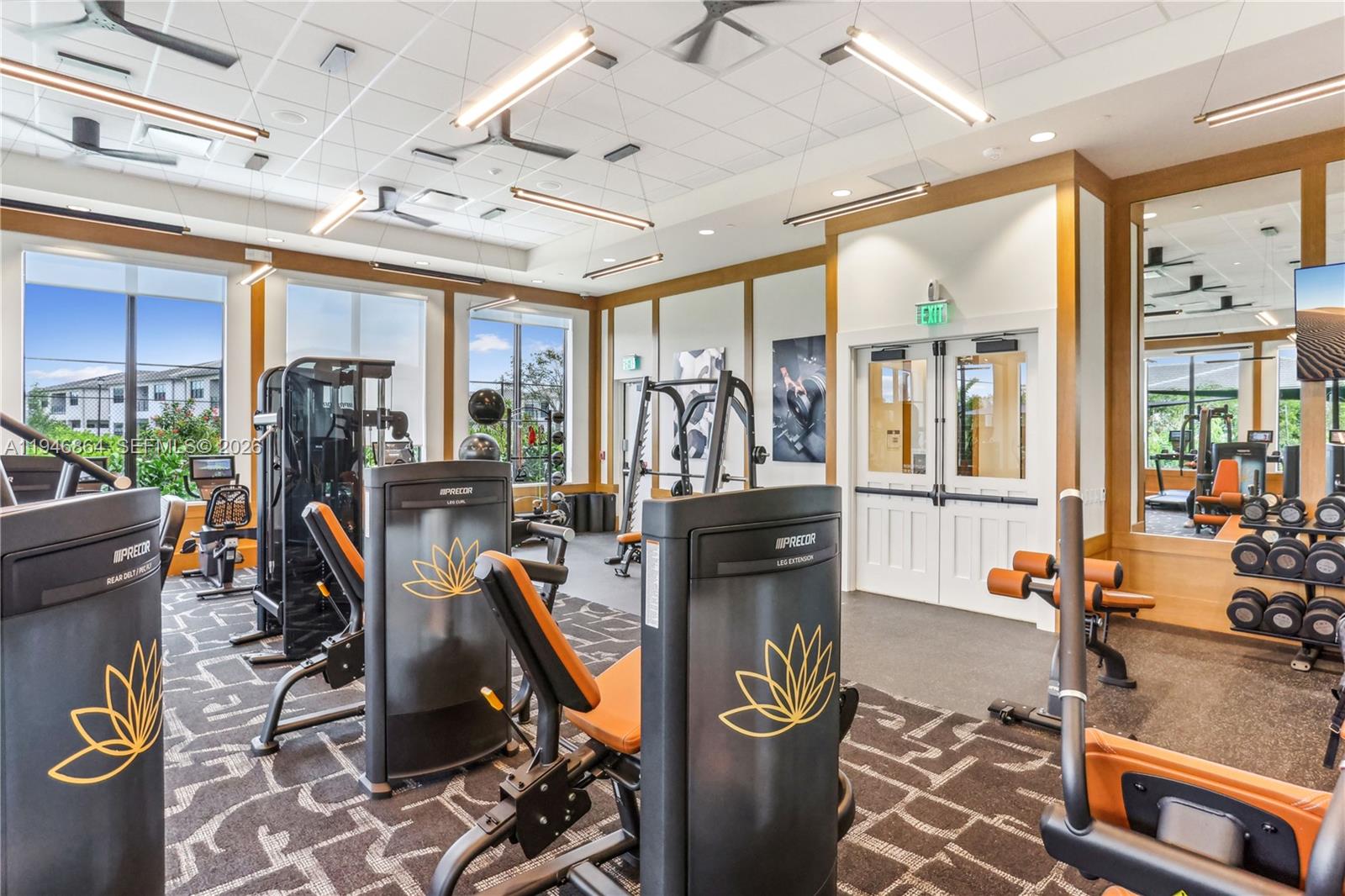 LOTUS PALM - Residential