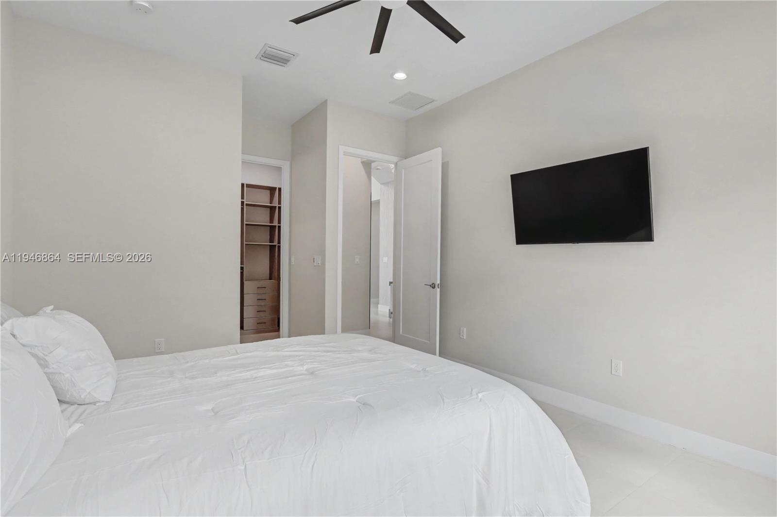 LOTUS PALM - Residential